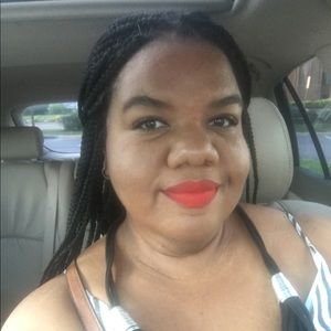 Meet your Posher, Stacy